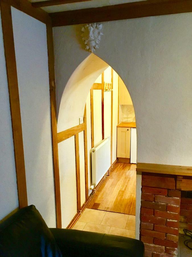 Villa The Rabbit Hole Glastonbury Exterior foto
